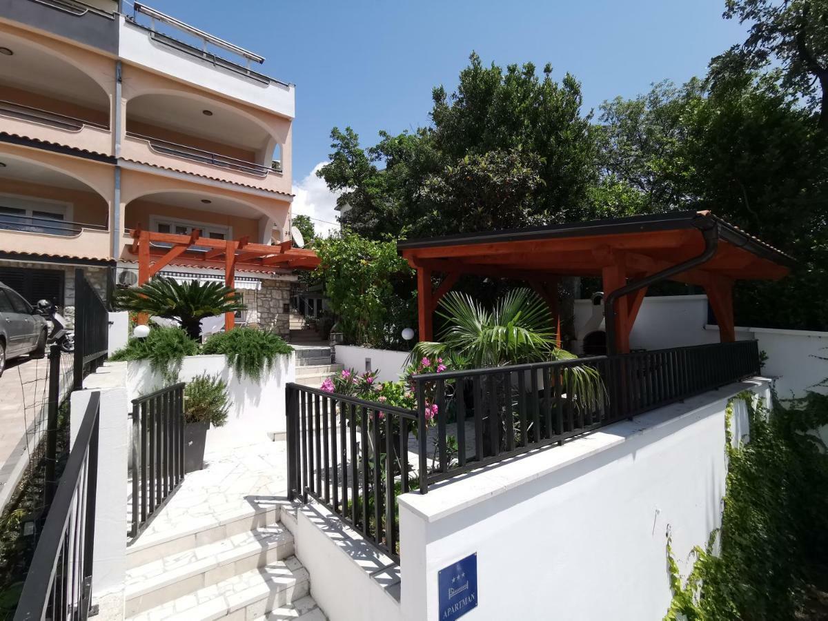 Apartment Bruno Crikvenica Exterior photo
